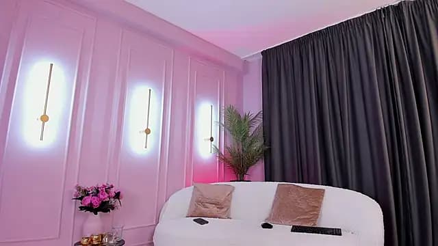 SilverEyesz live cam