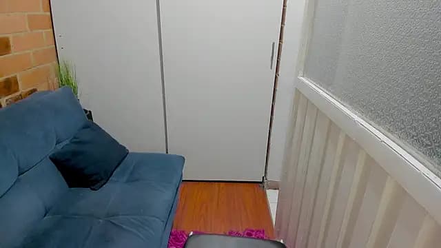 Penelope47 live cam
