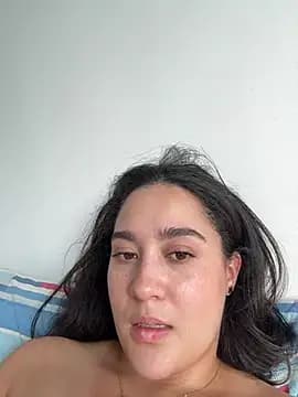 Nina_lovi live cam on Stripchat