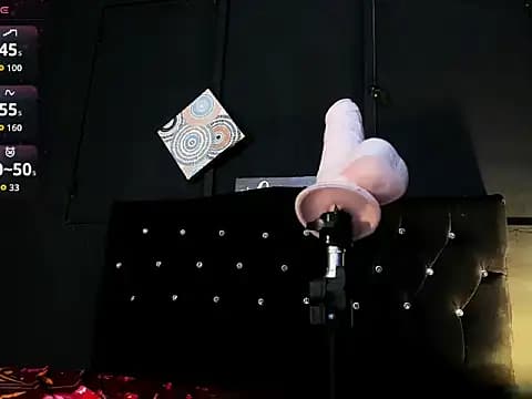 nefera_pride live cam on Stripchat