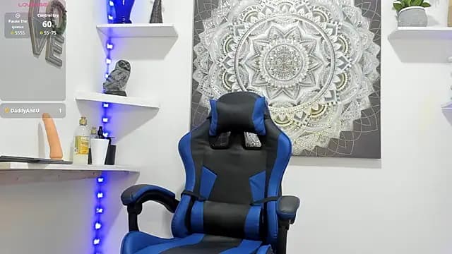 SaraWatsonn live cam on Stripchat