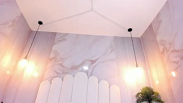 Alanah_R live cam on Stripchat