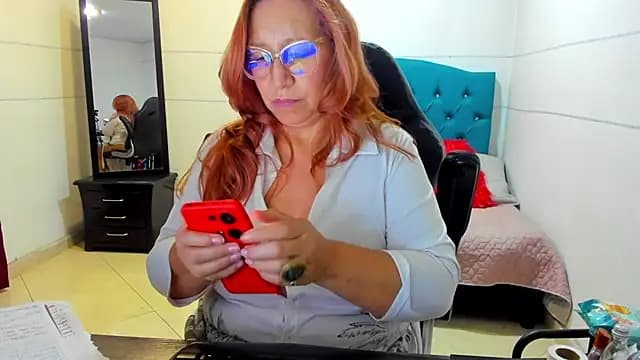 vaalery_sweet live cam on Stripchat