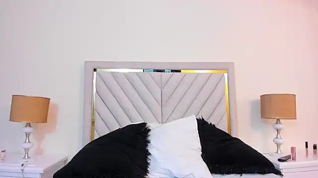 SophiaQueens live cam