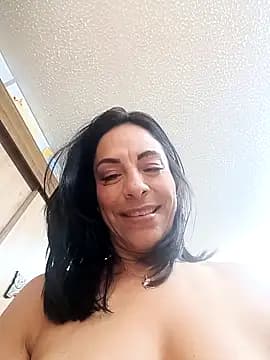 _Kamy_Hot live cam on Stripchat