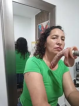 Luna_Naughty1 live cam