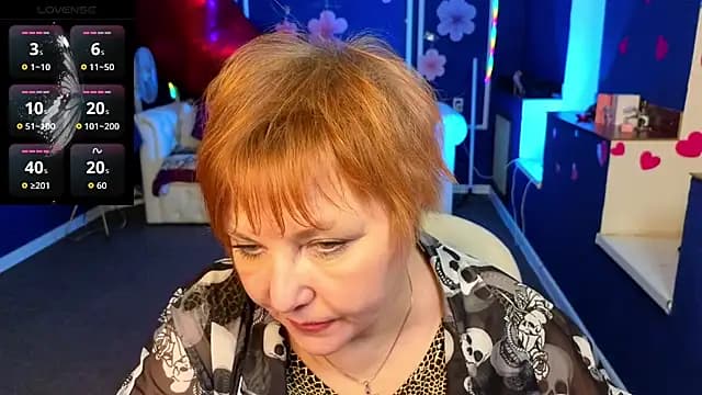 Kira_Kenett live cam