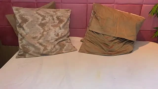 SpicyCarlaXX live cam