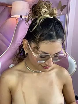 emilyjonesss_ live cam