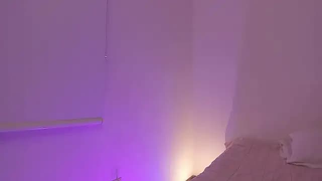 Sexyshantal_ live cam on Stripchat