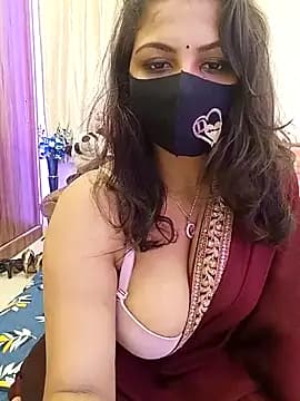 Divya_girl live cam on Stripchat