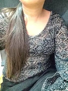 Roshni_98 live cam on Stripchat