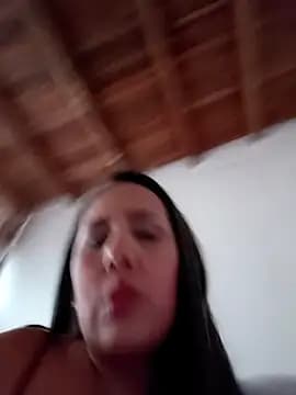 Paulina_06 live cam on Stripchat