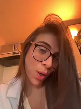 MariaIsabella8 live cam on Stripchat