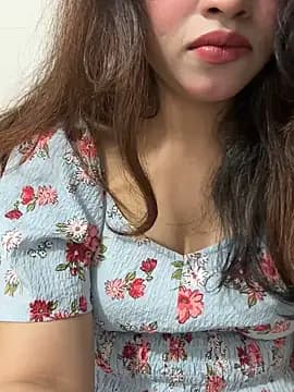 riya_sharma11 live cam on Stripchat