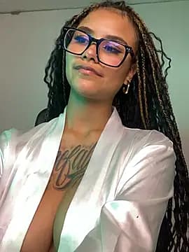 Stefany_44 live cam on Stripchat