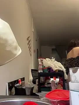 ladyturtle live cam on Stripchat