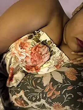 drakezone live cam on Stripchat