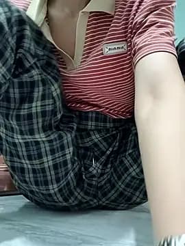 Xaoxang live cam on Stripchat