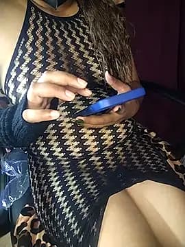 Sheroni_95 live cam on Stripchat