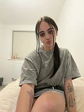 ScarStarX live cam on Stripchat