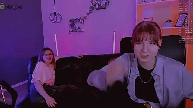 gloria_bubble live cam on Stripchat