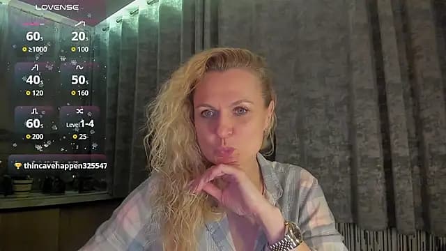 LanaLight_x live cam on Stripchat