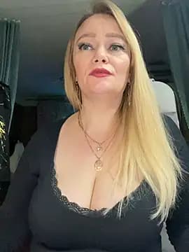 Sweet-blonde live cam on Stripchat