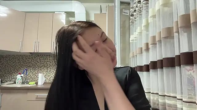 Ameliya_kim live cam on Stripchat