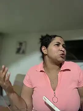 Carola-Ross live cam