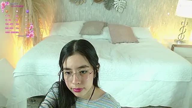 laraa_jeean live cam