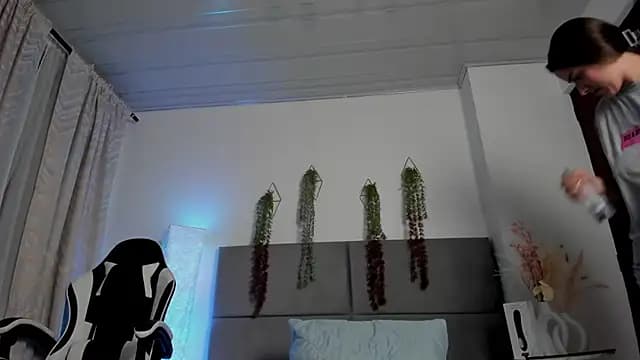 JulietaSnow live cam