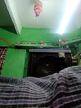 priyasharma899 live cam