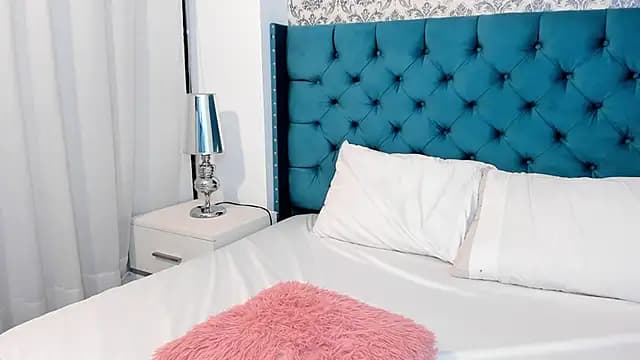 XiomaraFerrer live cam