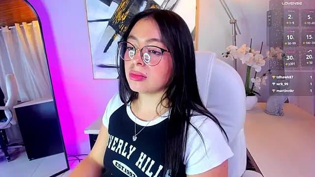 mia_wills_ live cam