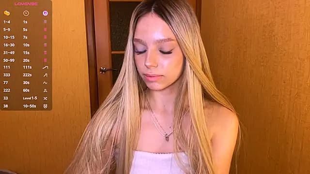 YawingSanguine live cam