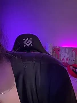 Your_insomniya live cam