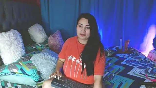 Kerly_Lopez live cam on Stripchat