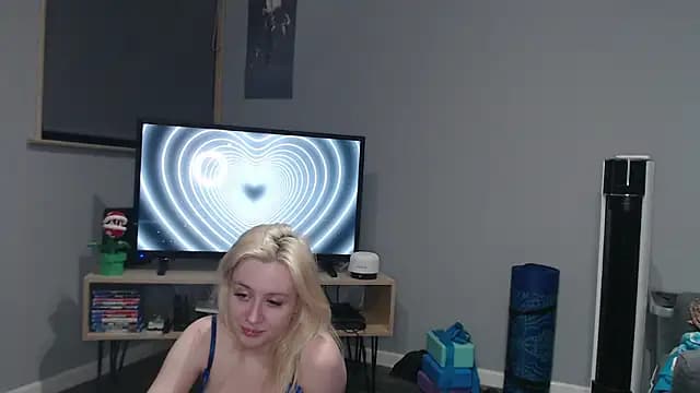 WinterMoreau live cam