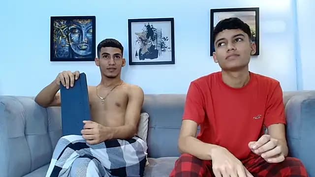 HORNY_PRETTY live cam on Stripchat