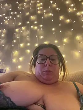 JasmineGlow7 live cam on Stripchat