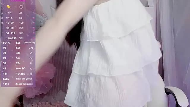 Emily_mmialody live cam