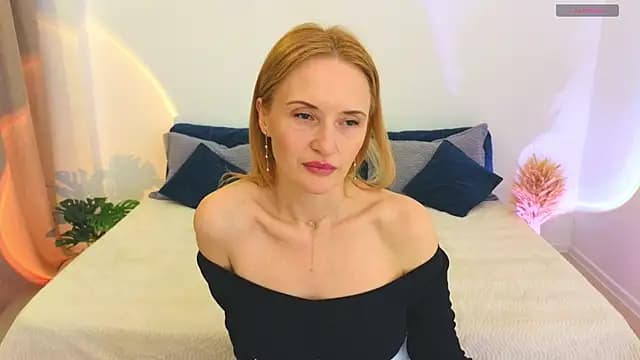 AlisssaRose live cam on Stripchat