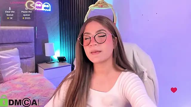 Arinextdoor live cam on Stripchat