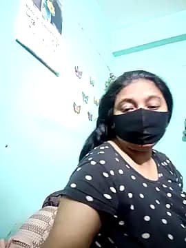 jenyfer709 live cam on Stripchat