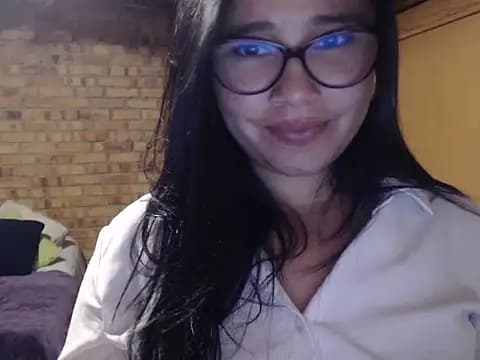 magiadeisis live cam on Stripchat