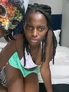 CreamyCupCake_96 live cam