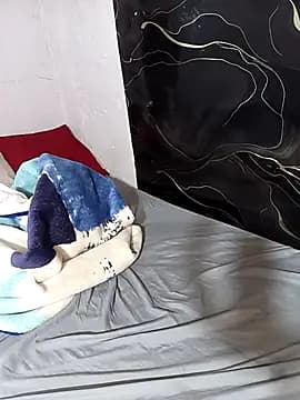 Lioness122 live cam on Stripchat