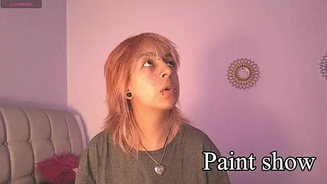 Madewithhell live cam