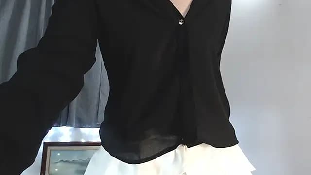 mia_collins_x live cam